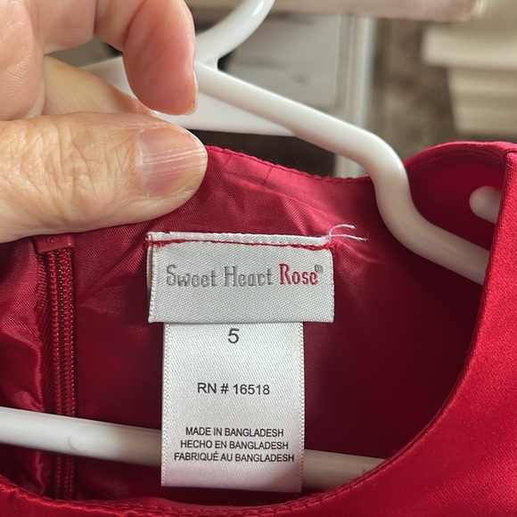 Sweet Heart Rose size 5 red dress. Used but really good condition - Picture 10 of 10